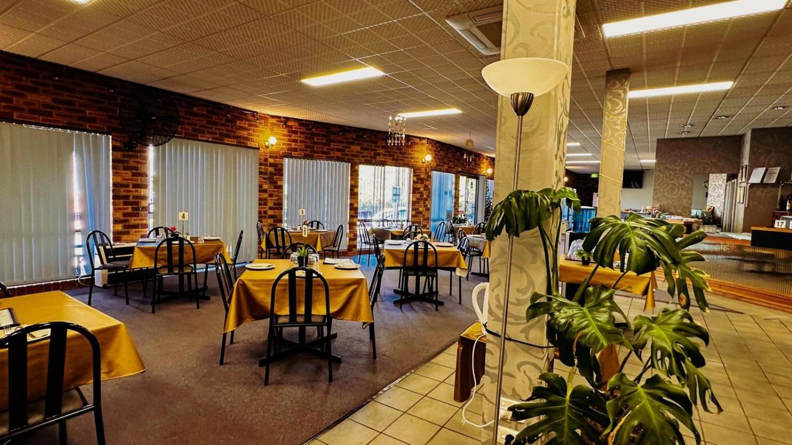Mountain Creek Motel Bar & Restaurant Mount Beauty Dış mekan fotoğraf