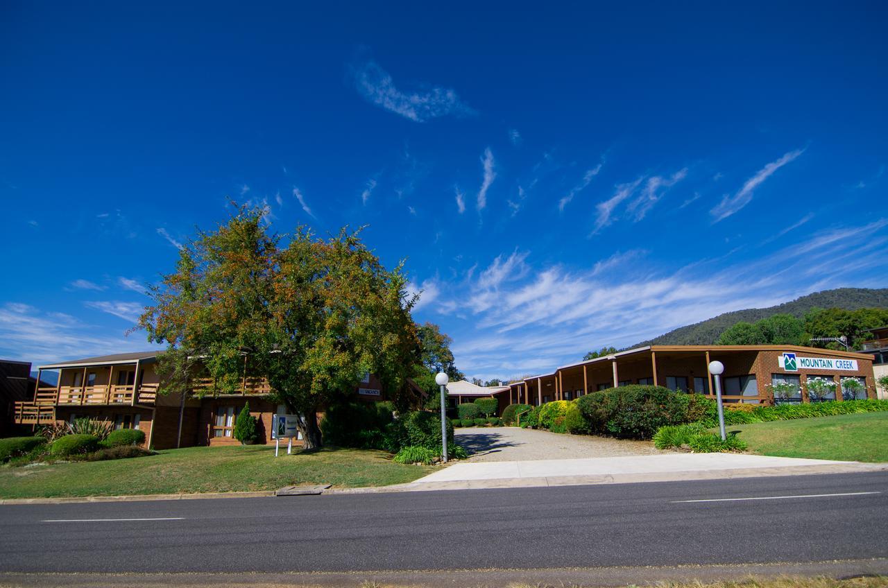 Mountain Creek Motel Bar & Restaurant Mount Beauty Dış mekan fotoğraf